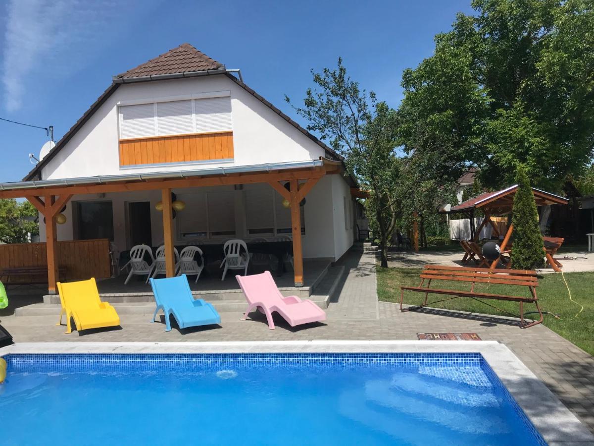Nice Big House Balatonfenyves Buitenkant foto